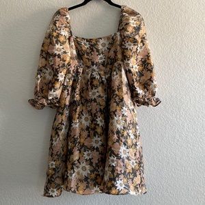 Storia Black Floral Mini Dress Size Medium NWOT